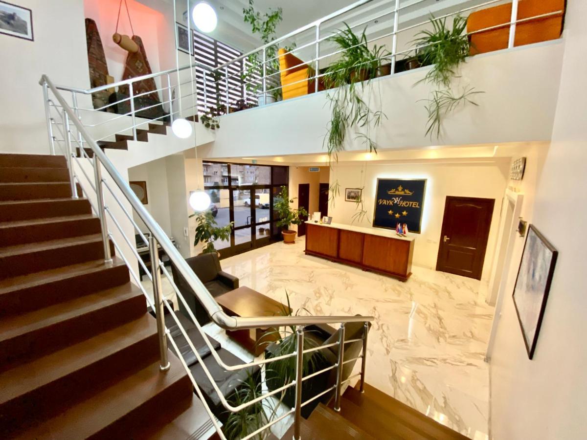 Vayk Hotel Exterior photo